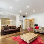Paris Passy Spacieux 2 Chambres Balcon