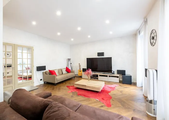 Paris Passy Spacieux 2 Chambres Balcon