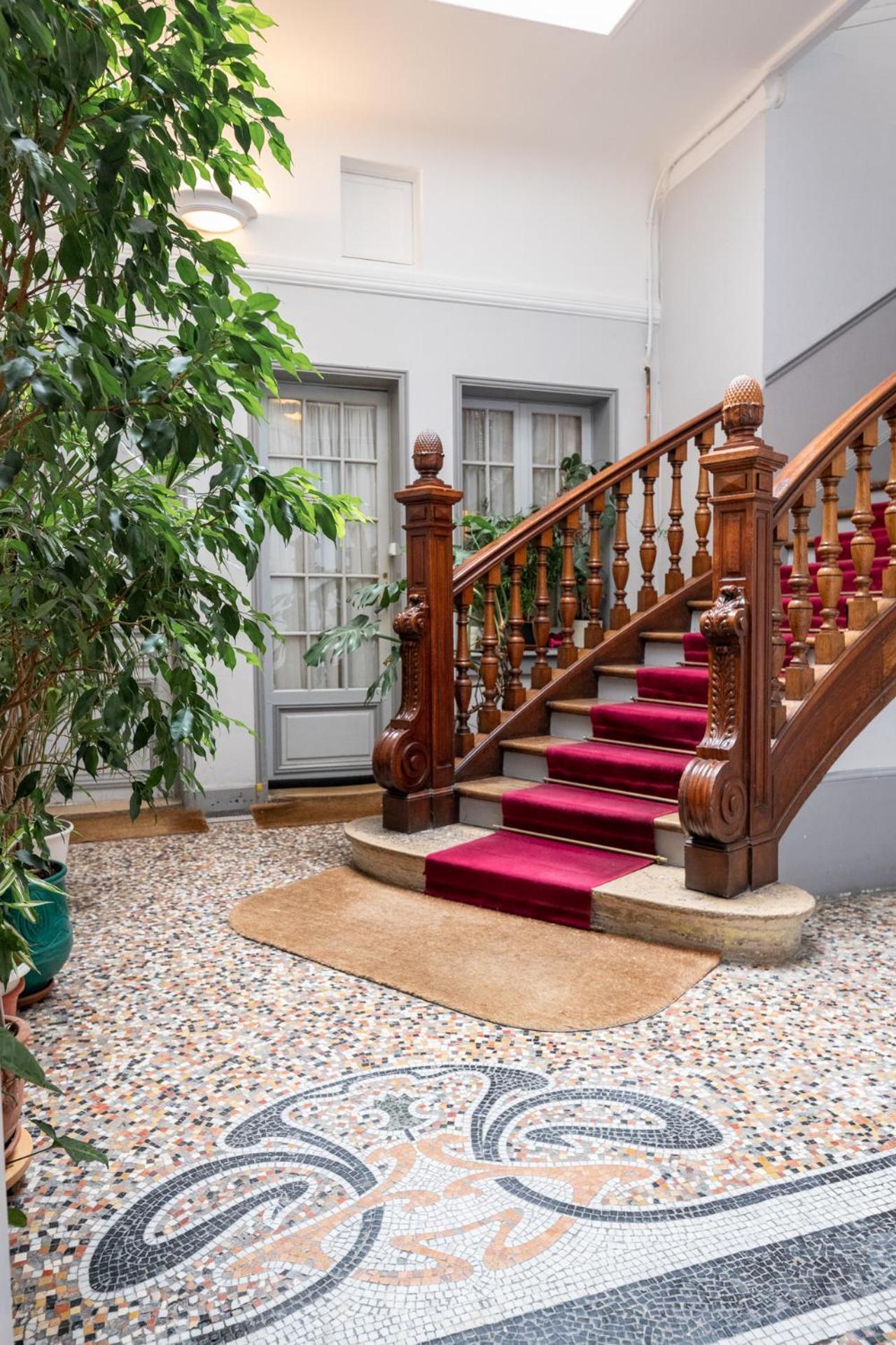 Passy Spacieux 2 Balcon Apartment