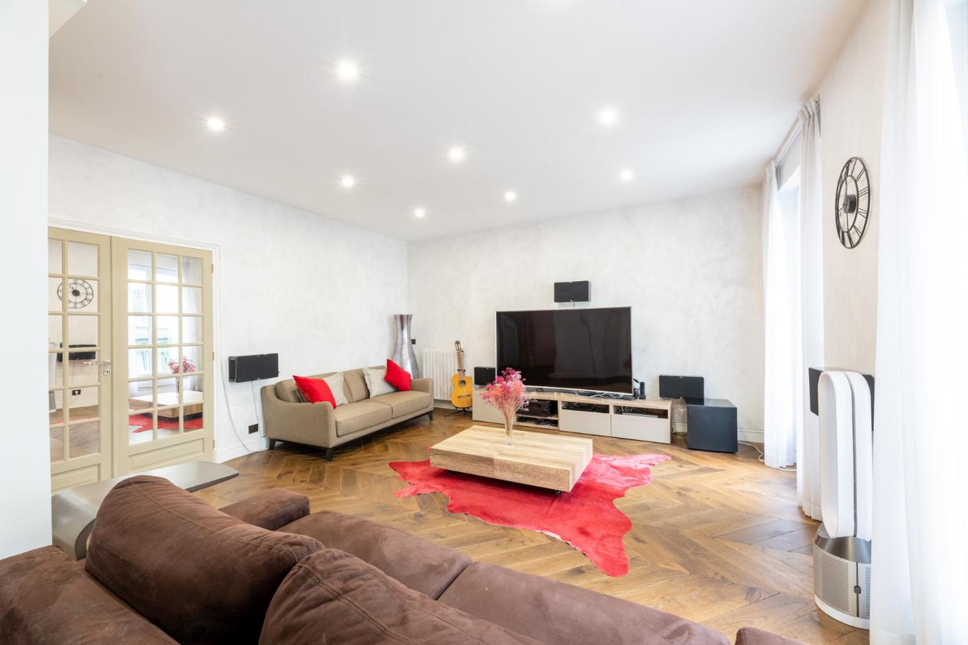 Passy Spacieux 2 Balcon *
